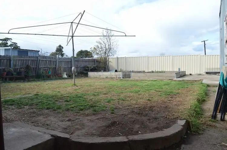 Fourth view of Homely house listing, 4 Urana Ave, Sunshine North VIC 3020
