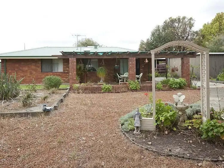 14B Charlesworth Street, Gosnells WA 6110
