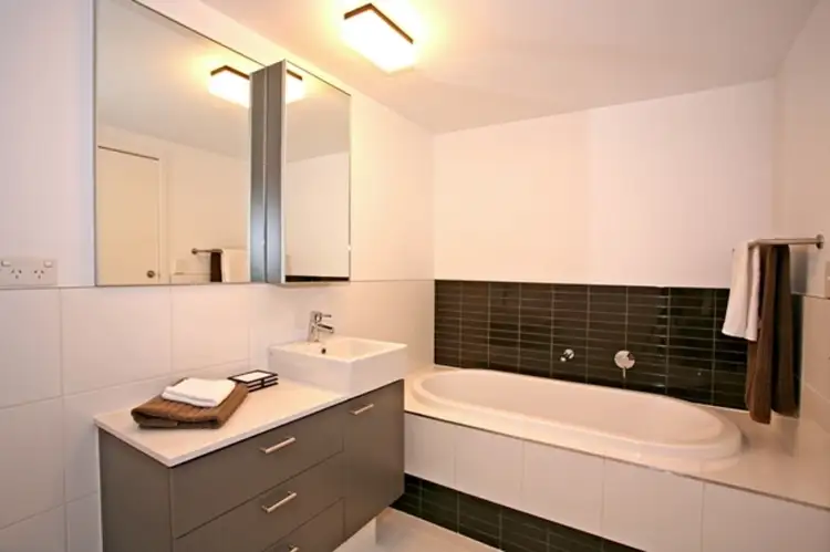 Fifth view of Homely apartment listing, 29/4 Smith Street, Lorne VIC 3232