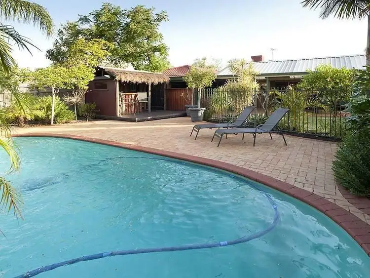 1 Winter Drive, Thornlie WA 6108