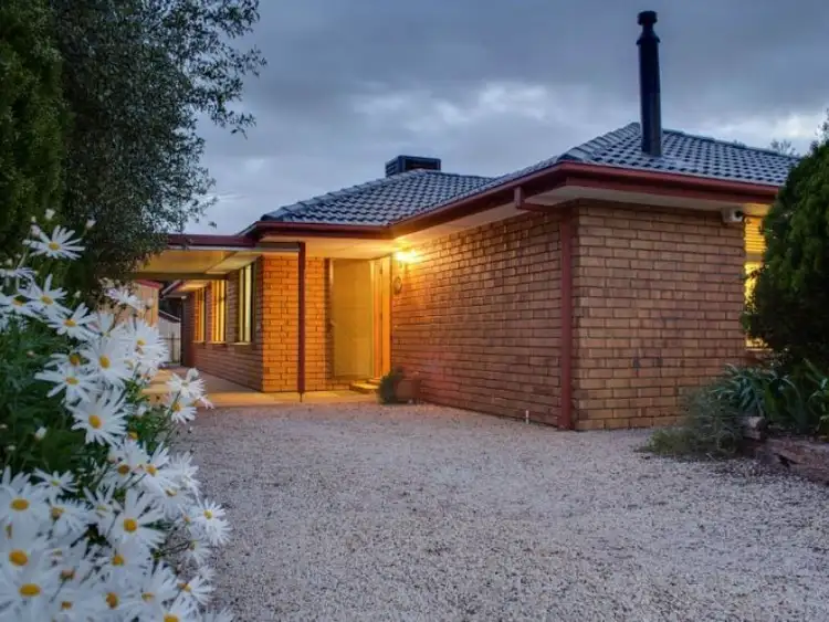 35 Lismore Crescent, Huntfield Heights SA 5163
