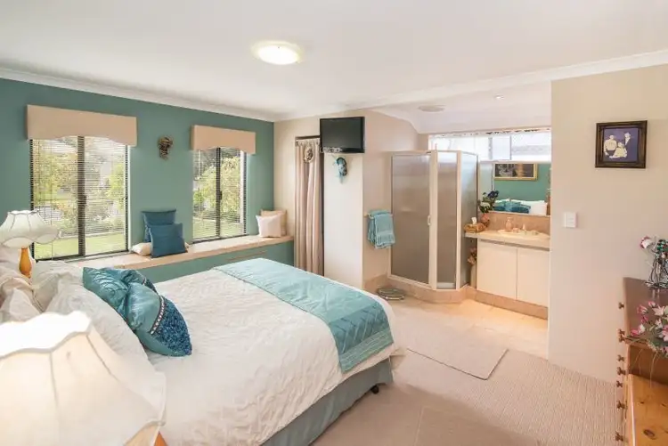 Fifth view of Homely house listing, 33 Honeyeater Crescent, Geographe WA 6280