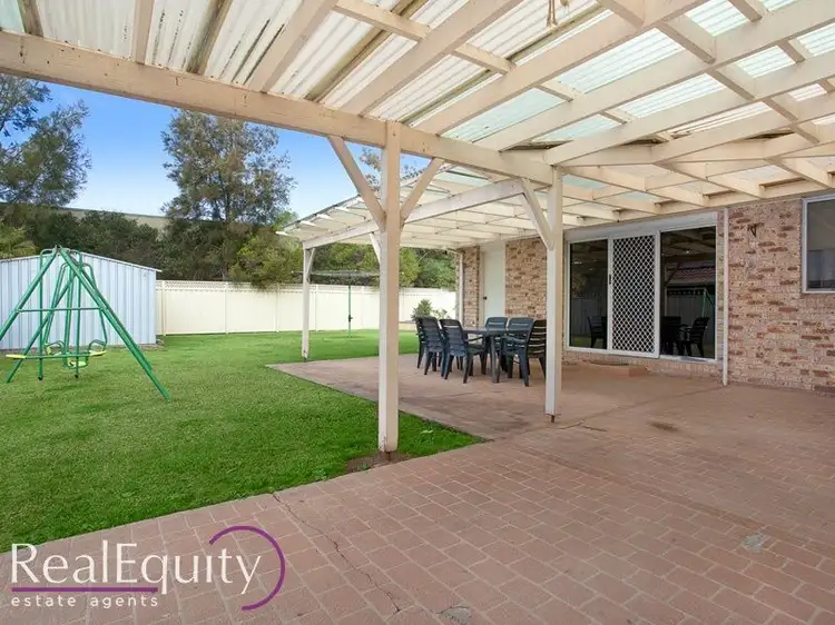 28 Aylesbury Crescent, Chipping Norton NSW 2170
