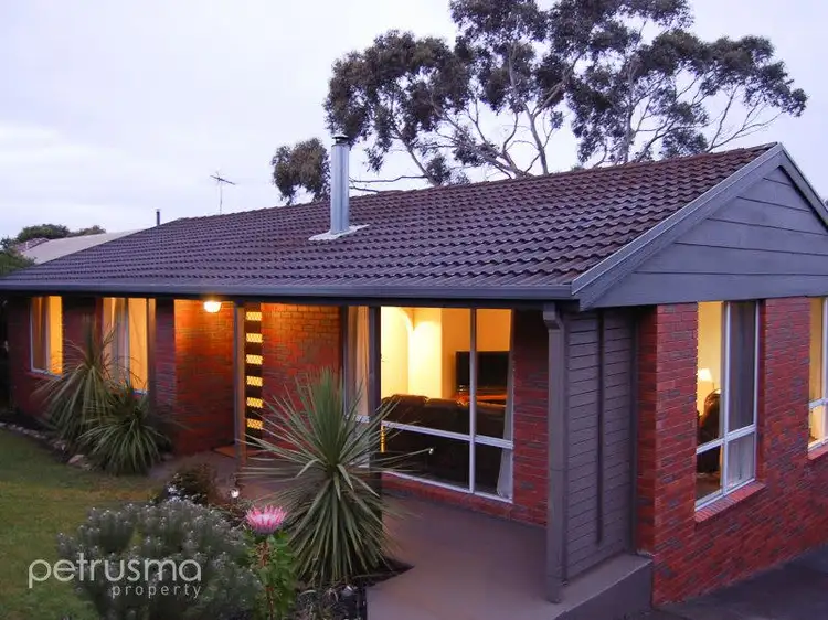 7 Hillside Drive, Blackmans Bay TAS 7052