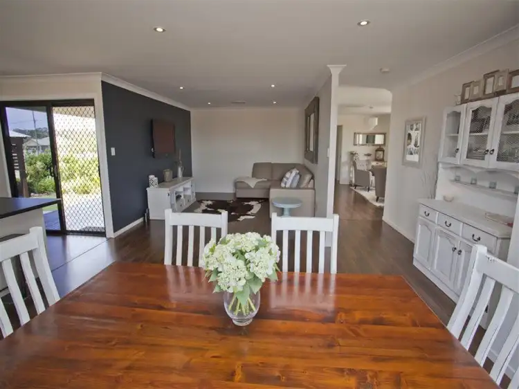 Second view of Homely house listing, 6 Fischer Court, Chinchilla QLD 4413