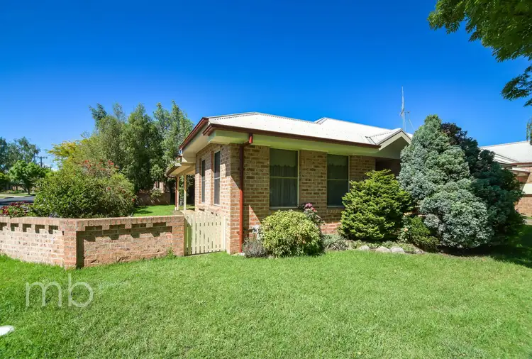 Main view of Homely house listing, 2/32 Warrendine Street, Orange NSW 2800