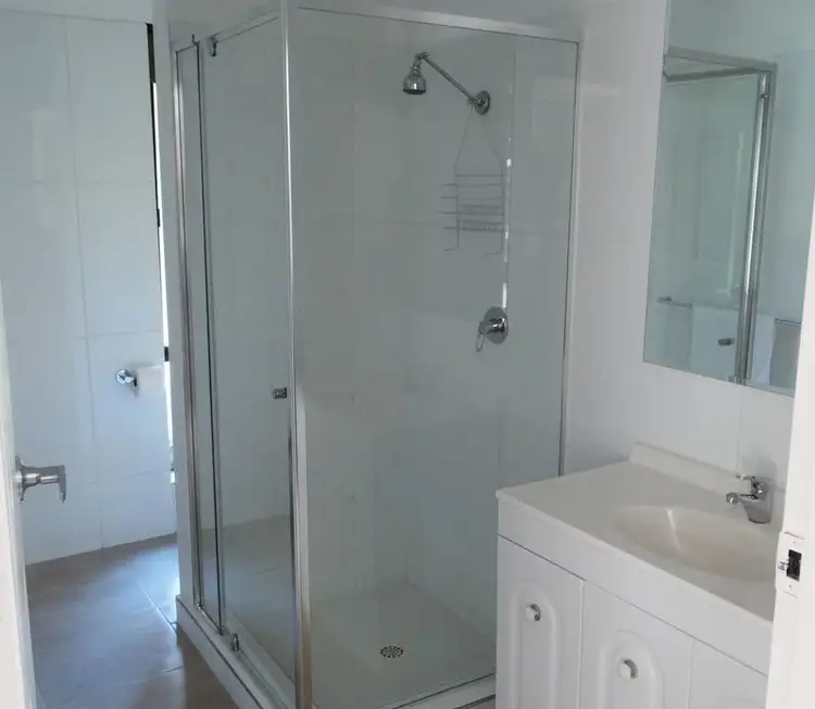 Sixth view of Homely unit listing, 3/12 Gavan Street, Bright VIC 3741