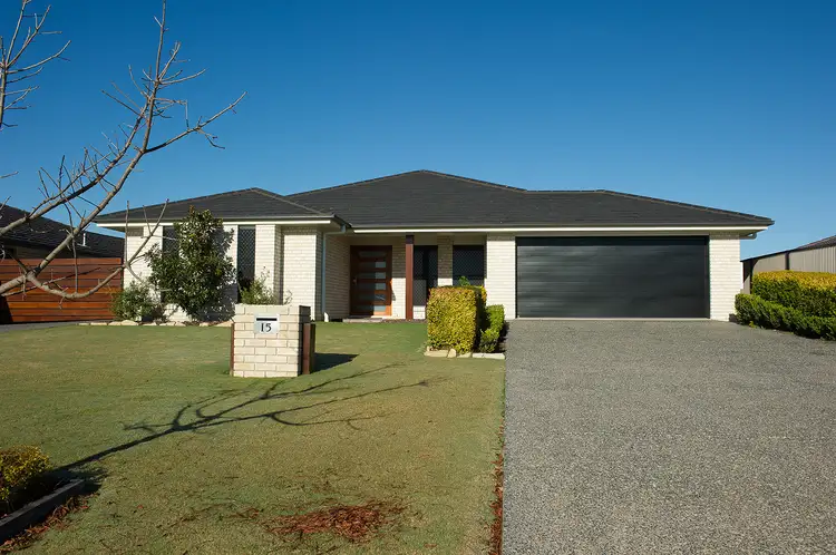 15 Lakeview Avenue, Rosenthal Heights QLD 4370