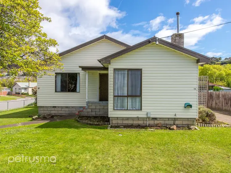 18 Schouten Street, Warrane TAS 7018