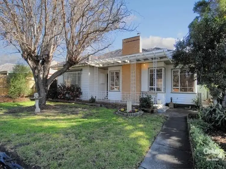 27 Delmont Avenue, Altona VIC 3018