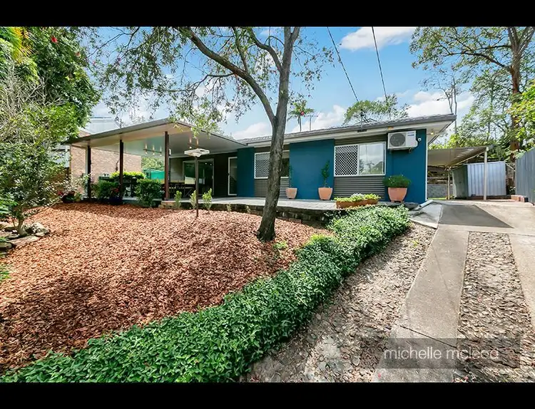9 Tucker Street, Chapel Hill QLD 4069