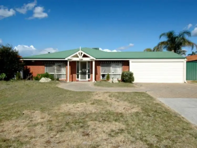 16 Autumn Crescent, Thornlie WA 6108