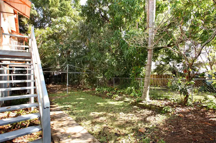 Fourth view of Homely house listing, 1 & 2/7 Line  St, Woolloongabba QLD 4102