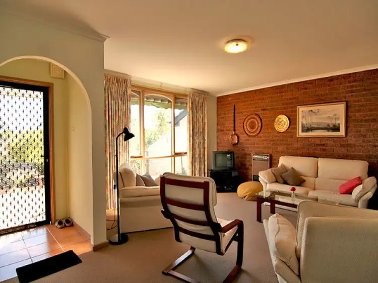 Fourth view of Homely townhouse listing, 8 Lazar Place, Chapman ACT 2611