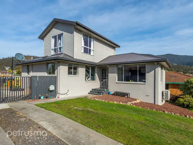 6 Lamond Drive, Claremont TAS 7011