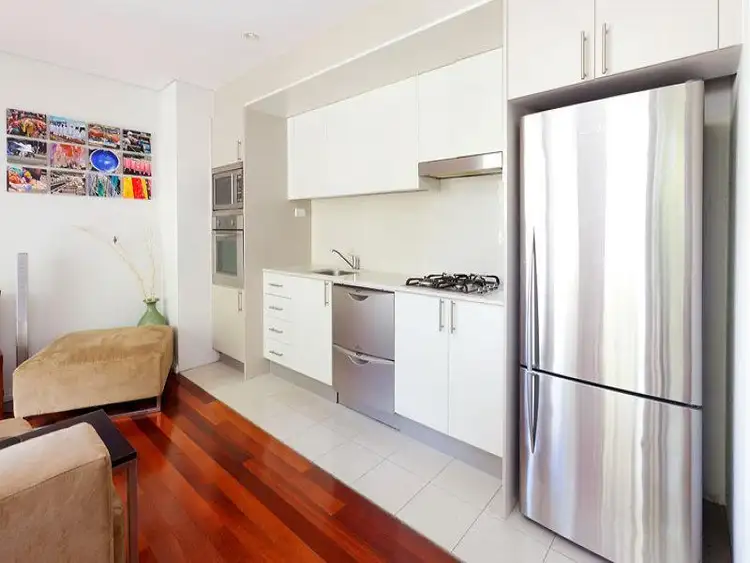 Fifth view of Homely apartment listing, 3/11 Flood Street, Bondi NSW 2026