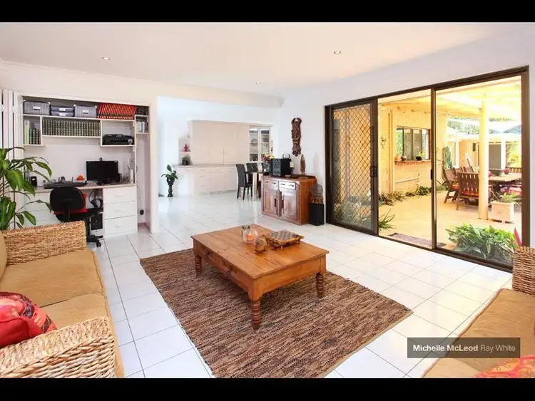 Sixth view of Homely house listing, 5 Peebles Place, Chapel Hill QLD 4069