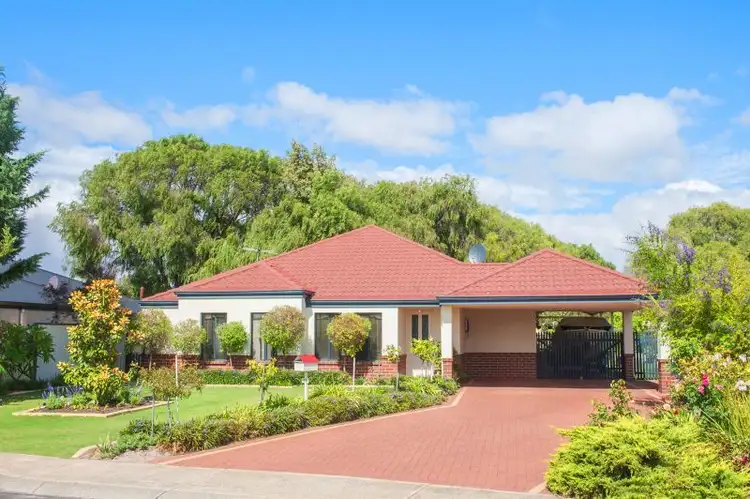 33 Honeyeater Crescent, Geographe WA 6280