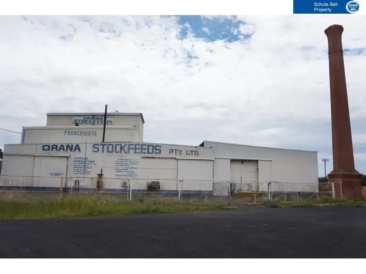 102 Third Ave, Narromine NSW 2821