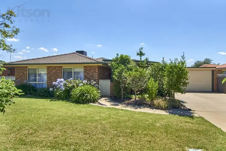 110 Undurra Drive, Glenfield Park NSW 2650