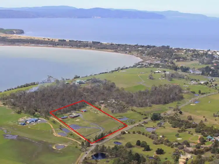 211 Clifton Beach Road, Clifton Beach TAS 7020