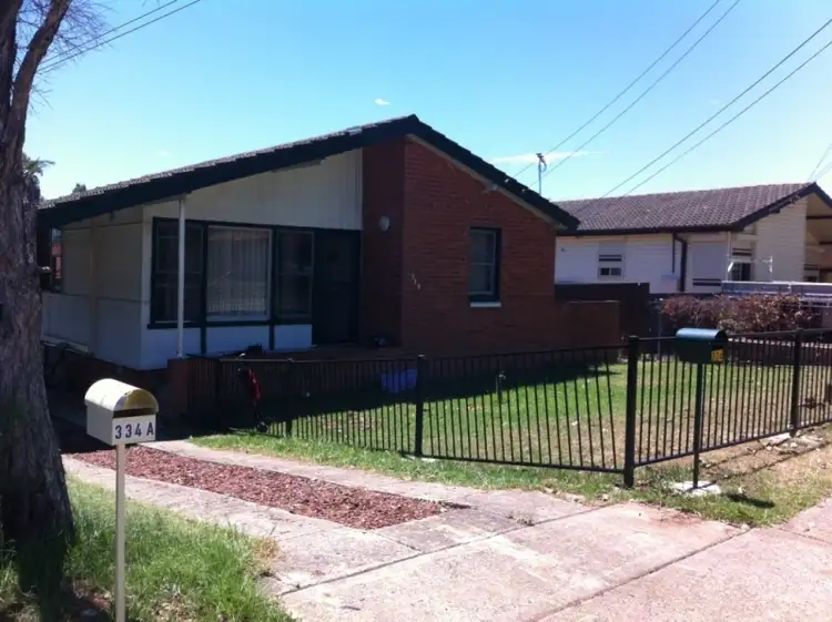 334 & 334A Luxford Rd, Lethbridge Park NSW 2770