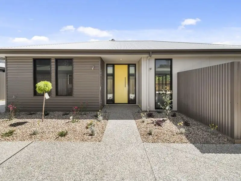 Main view of Homely unit listing, Unit 2/20 Moore Street, Apollo Bay VIC 3233