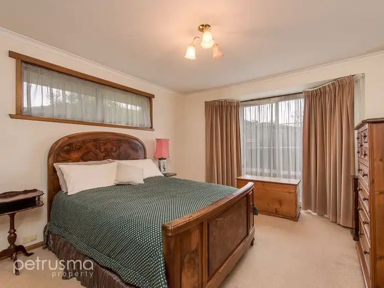 Fifth view of Homely villa listing, 5/12 Milford Street, Lindisfarne TAS 7015
