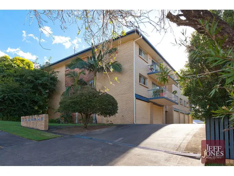 Main view of Homely unit listing, 4/8 Barradine Street, Greenslopes QLD 4120