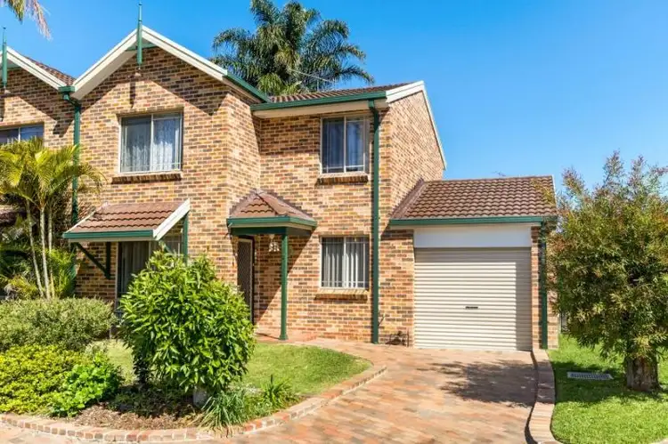 2/19 Owen Jones Row, Menai NSW 2234