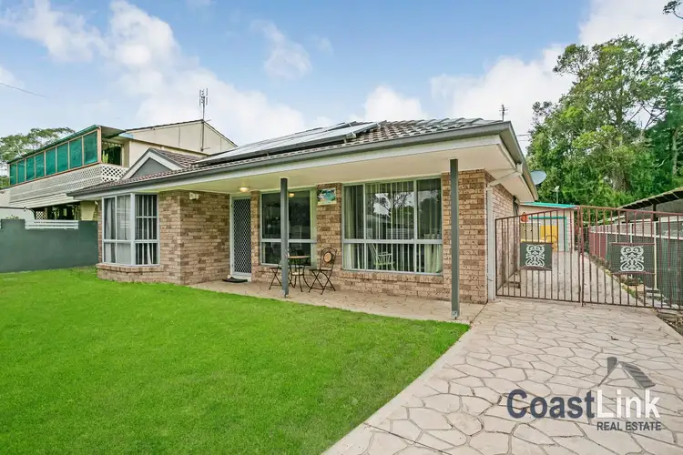 50 Cams Boulevard, Summerland Point NSW 2259