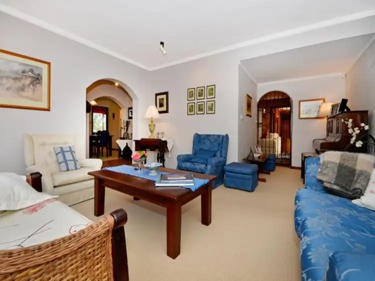 Seventh view of Homely house listing, 2 Topaz Place, Carine WA 6020