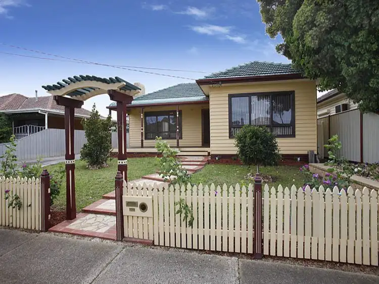 32 Wren Street, Altona VIC 3018