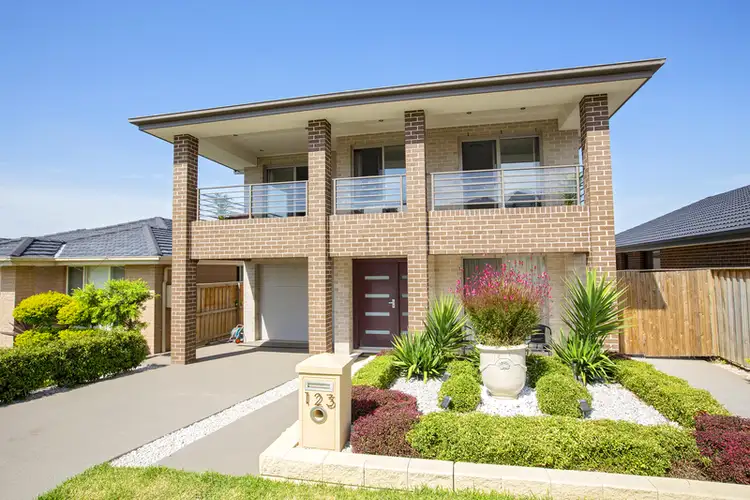 123 Pioneer Drive, Carnes Hill NSW 2171