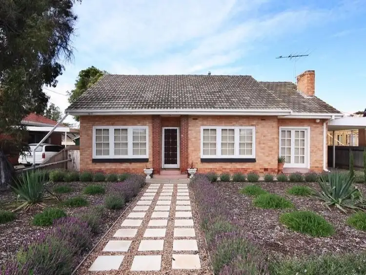 4 McLachlan Avenue, Glenelg North SA 5045