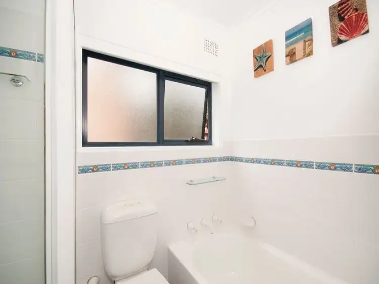 Fourth view of Homely apartment listing, 19/34 The Crescent, Dee Why NSW 2099