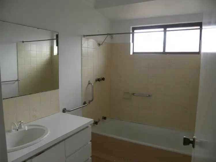 Fifth view of Homely unit listing, 12 Dealy Close, Cannington WA 6107