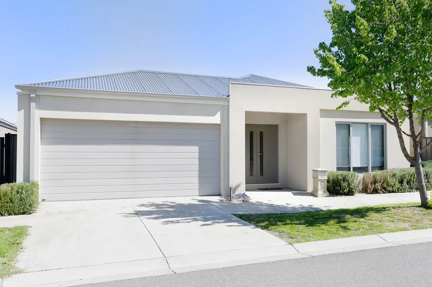 Main view of Homely house listing, 39 Daymar Circuit, Craigieburn VIC 3064