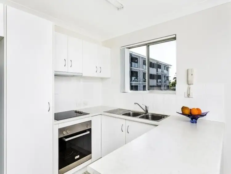 Third view of Homely unit listing, 5/10 Meredith Street, Redcliffe QLD 4020