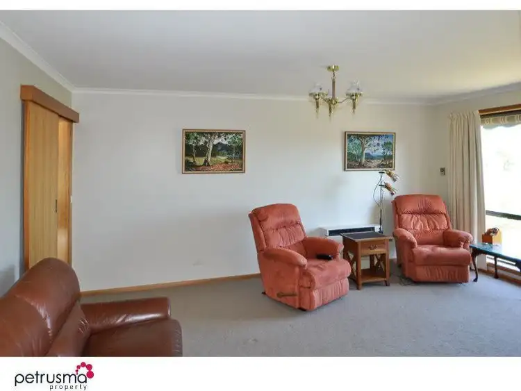 Sixth view of Homely villa listing, 1 / 45 Jungira Street, Howrah TAS 7018