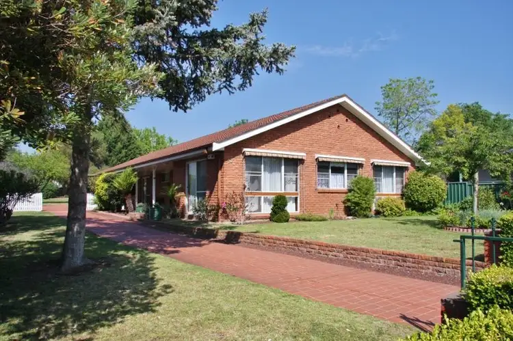 22 Rocket Street, Bathurst NSW 2795