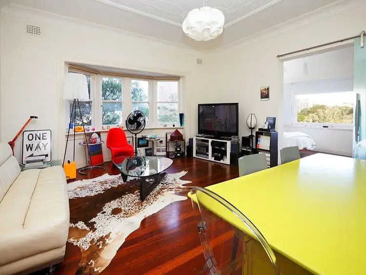 8/3 Holdsworth Avenue, Elizabeth Bay NSW 2011