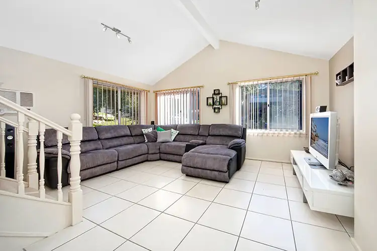 Second view of Homely house listing, 8 Gamenya Place, Engadine NSW 2233