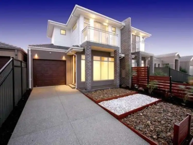 69 Hemsley Promenade, Point Cook VIC 3030