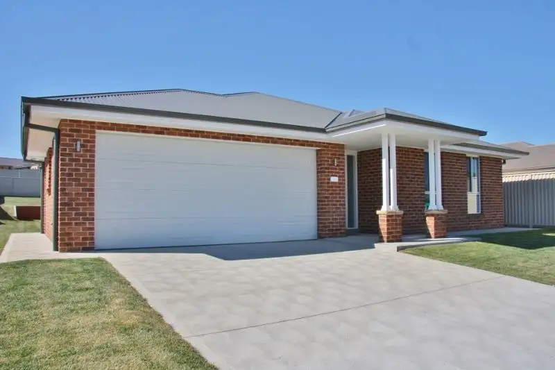 Main view of Homely house listing, 24 Amber Close, Kelso NSW 2795