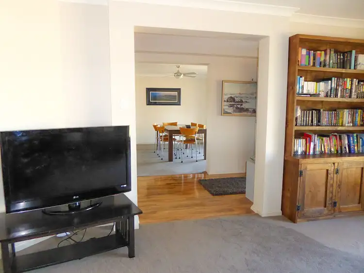 Seventh view of Homely house listing, 2 Cockatiel Crescent, Gulmarrad NSW 2463