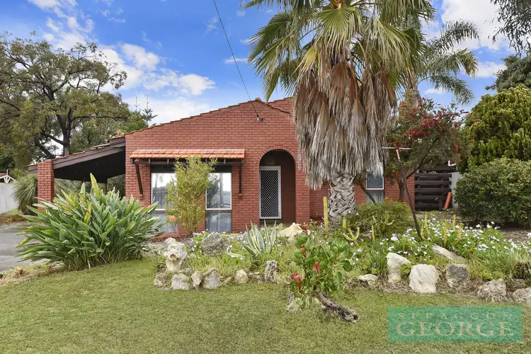 4 Don Place, Hamersley WA 6022