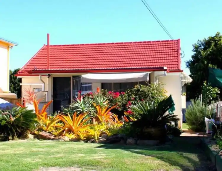 41 Seasome Avenue, Sandgate QLD 4017