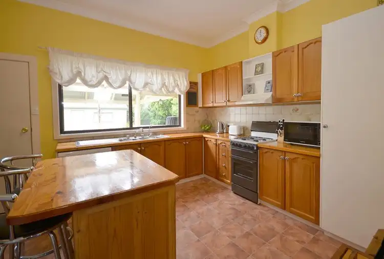 Sixth view of Homely house listing, 19 Stawell Road, Horsham VIC 3400