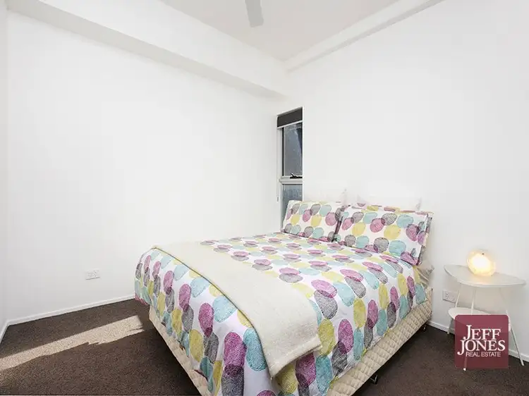Seventh view of Homely unit listing, 8/28 Chatsworth Road, Greenslopes QLD 4120